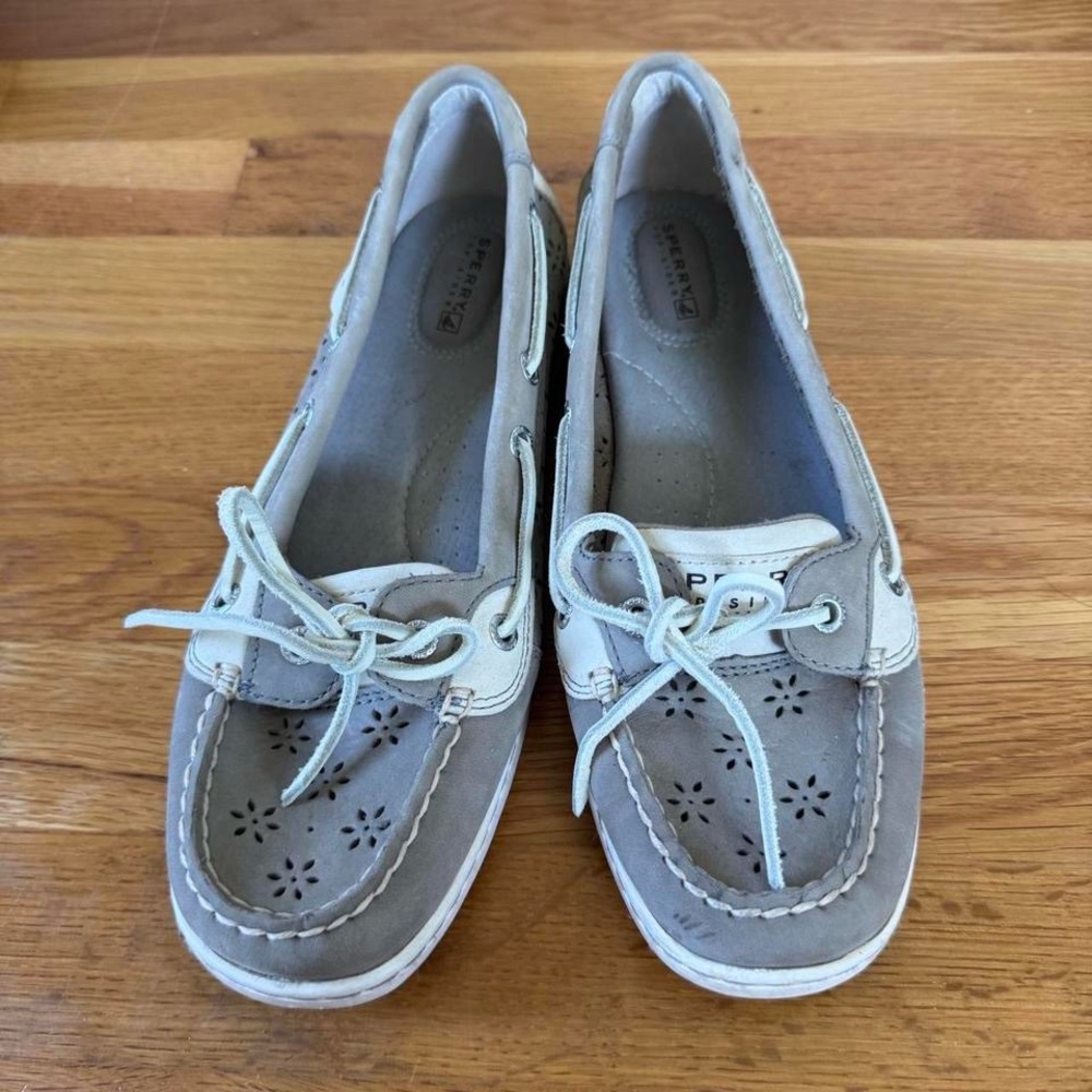 Sperry Women's Light Gray Perforated Loafers NWOT